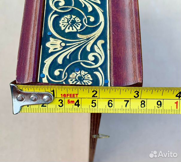 Угловая полка для икон