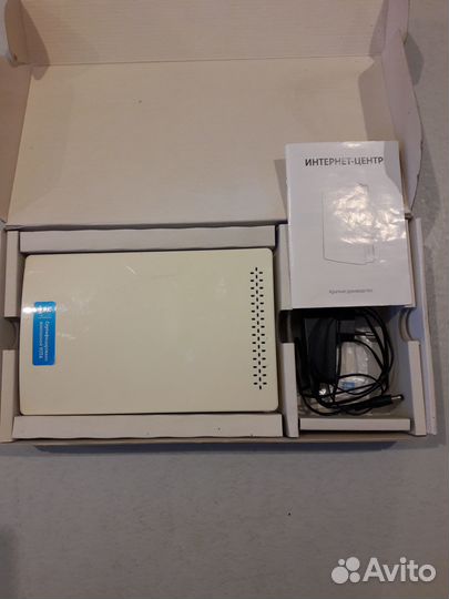 Интернет-центр 4G LTE Yota