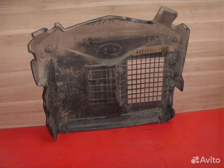 Декоративная накладка двс Hyundai Terracan (HP)