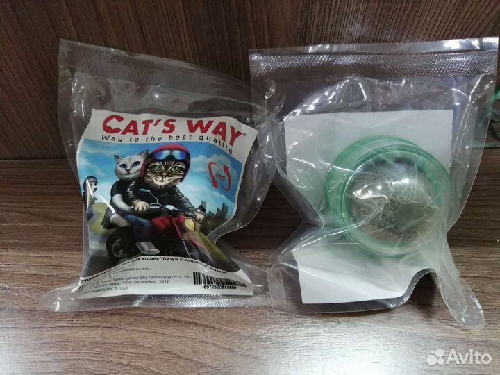 Лакомства для кошек и собак