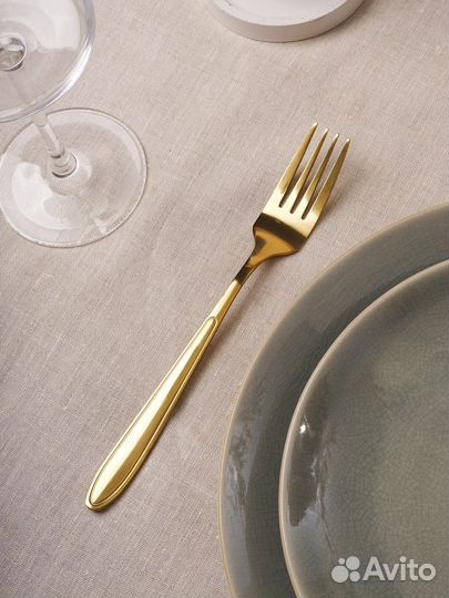Столовые приборы