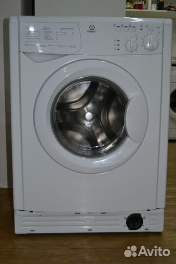 Стиральная машина Indesit WIU 82 на запчасти