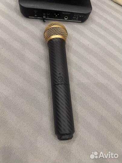 Стильный радиомикрофон Shure (BLX). Оригинал