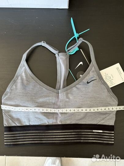 Спортивный топ бра nike m
