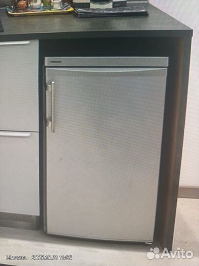 Холодильник маленький