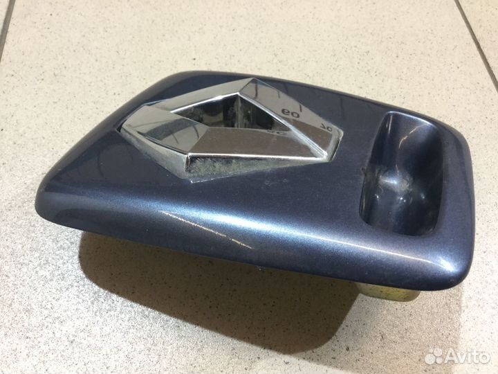 Эмблема крышки багажника Рено Клио Симбол 98-08