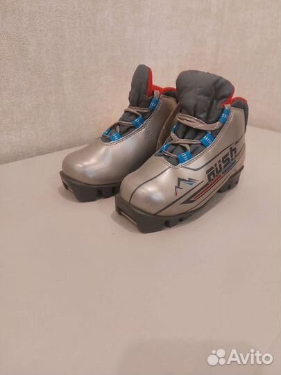 Лыжные ботинки детские