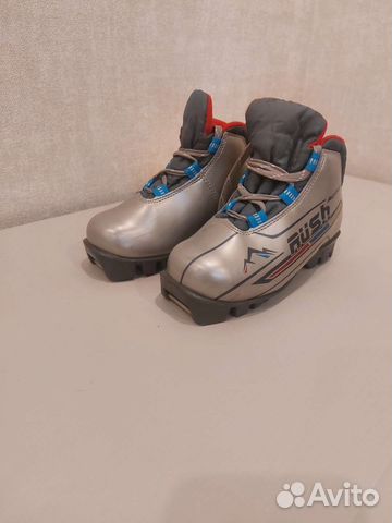 Лыжные ботинки детские