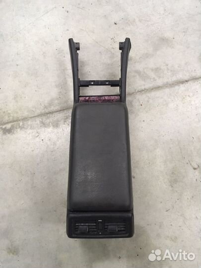 Подлокотник Мерседес w210