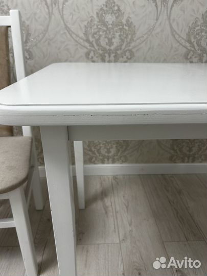 Кухонный стол