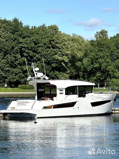 Алюминиевая моторная яхта Sea Pride