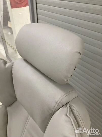 Компьютерное офисное кресло с массажем (новые)