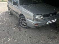 Volkswagen Golf 1.8 MT, 1993, 250 000 км, с пробегом, цена 140 000 руб.