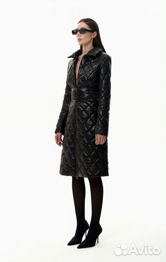 Пальто на молнии. Пальто