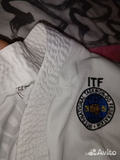 Продам два комплекта для тхэквондо