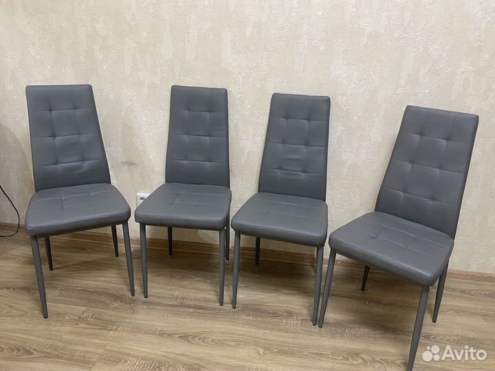 Стулья комплект новые