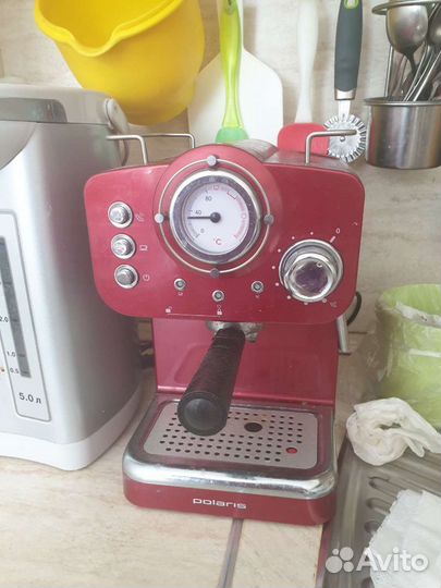 Кофеварка рожковая Polaris