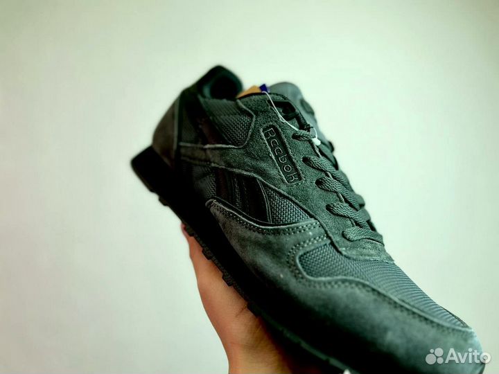 Кроссовки Reebok модные