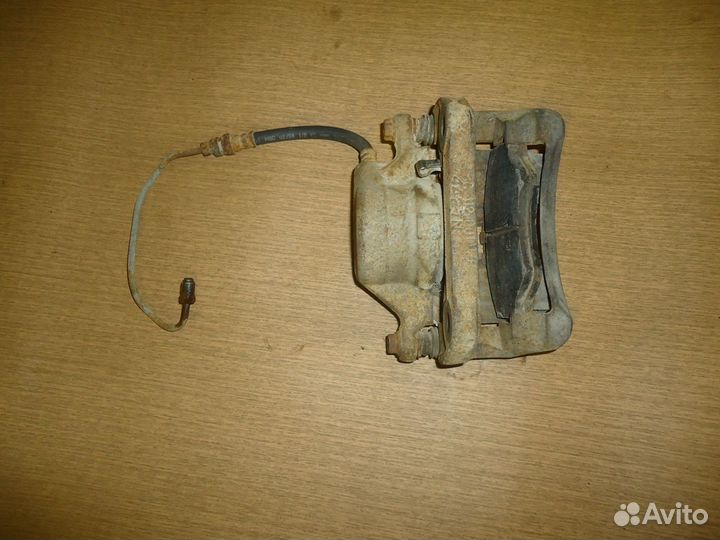 BC412001W6 суппорт левый Hyunday Grace H100