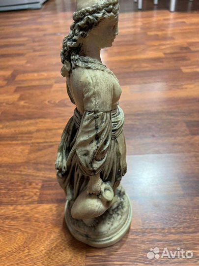 Статуэтка бисквитный фарфор