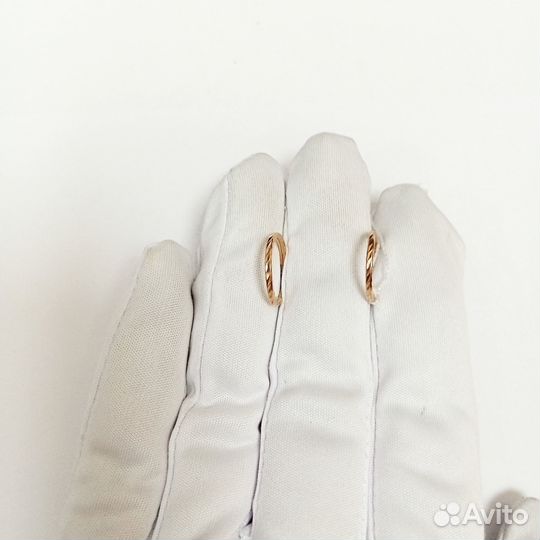 Золотые серьги