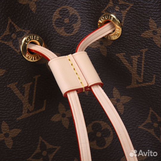 Сумка louis vuitton Nеоnое BB Mоnоgrаm Cаnvаs 2024