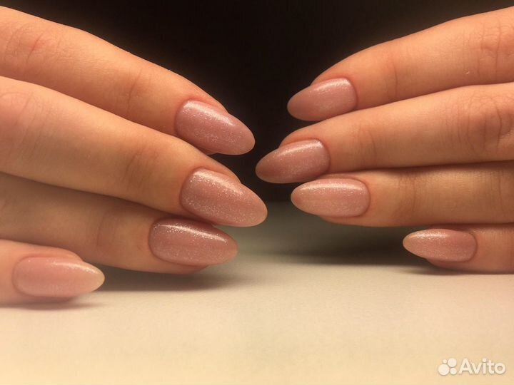 Маникюр и педикюр