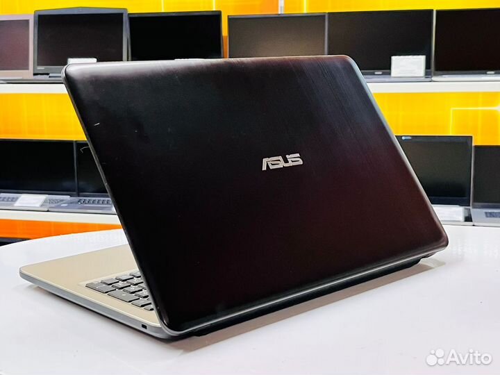 Ноутбук Asus 15.6
