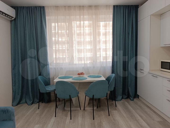 2-к. квартира, 55 м², 9/9 эт.