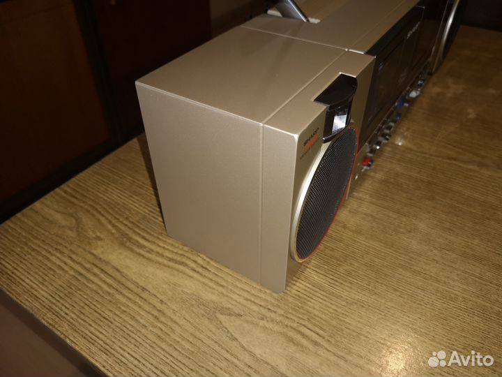 Магнитола sharp QT 90