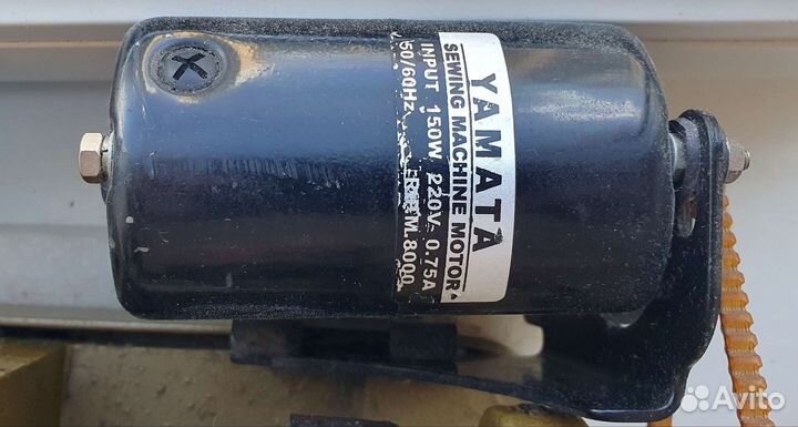 Прoфеccионaльный оверлок Yаmаta GN1-6D