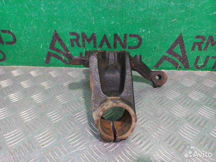 Кулак поворотный передний правый Audi Q3 1 8U