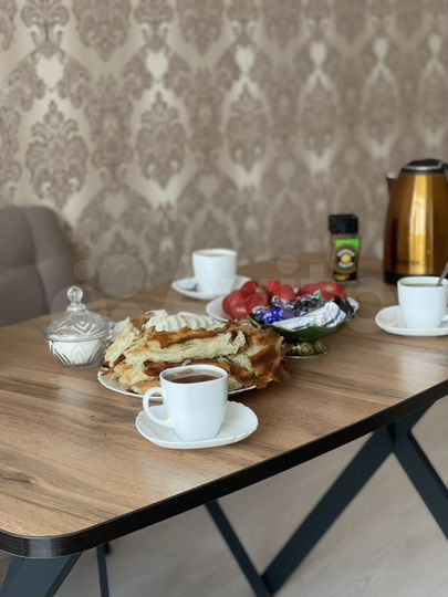 2-к. квартира, 56 м², 2/4 эт.