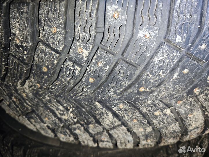 Michelin X-Ice North 4 SUV 235/65 R17