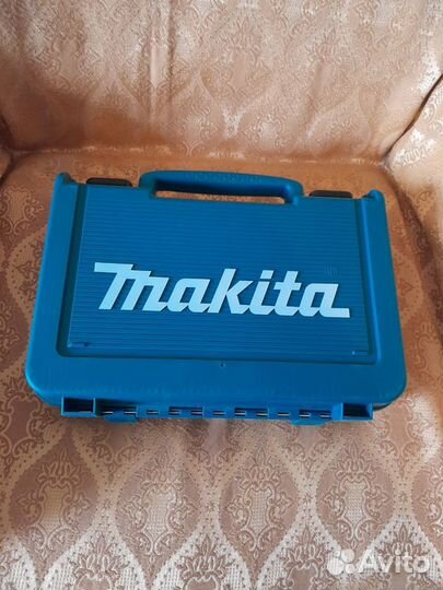 Оригинал. Новый шуруповерт Makita DF 330 DWE