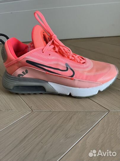 Кроссовки Nike W Air Max 2090 / 40 размер