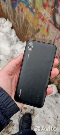HUAWEI Y5 (2019), 2/32 ГБ