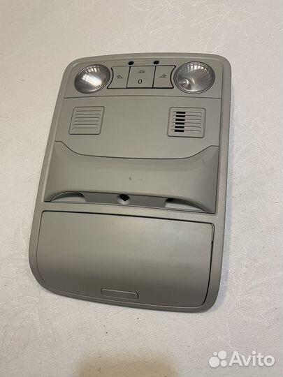 Фонарь салонный Фольксваген джетта 5