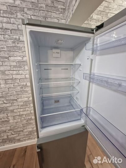 Холодильник Beko rcnk 321K21 S (в ремонт)