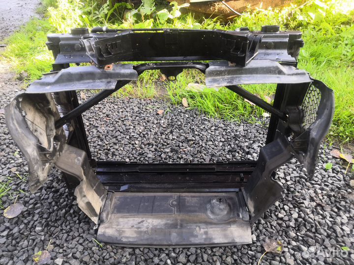 Пластик телевизора (м-тех ) BMW 5 E60