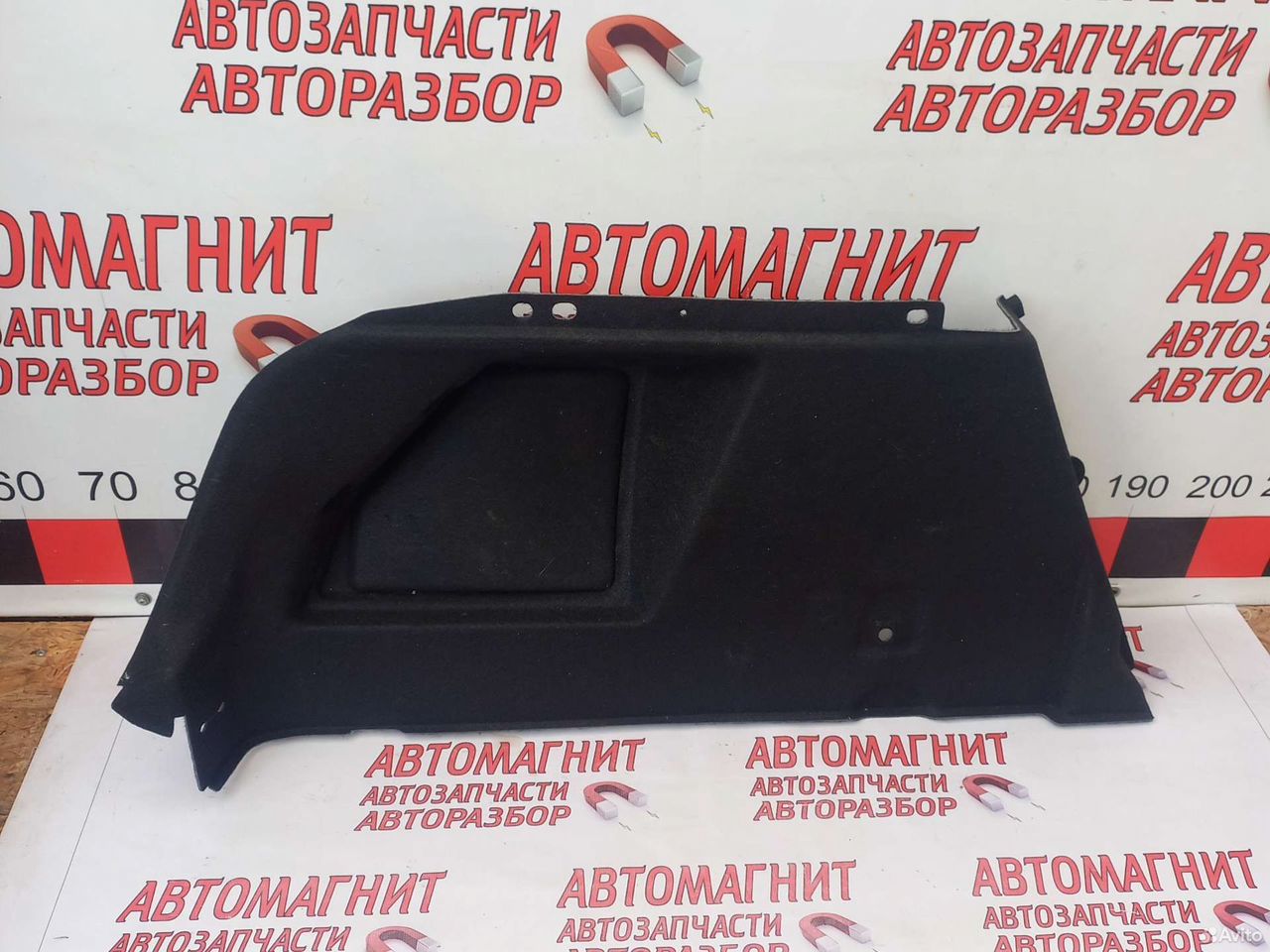 Обшивка багажника левая Рено Аркана