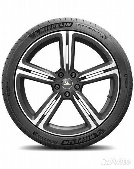 Michelin Pilot Sport 4 245/35 R20 95Y