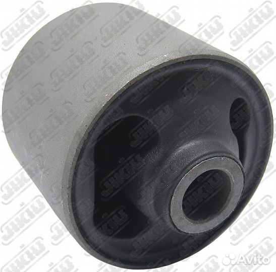 Сайлентблок передней подушки дифференциала mmc del