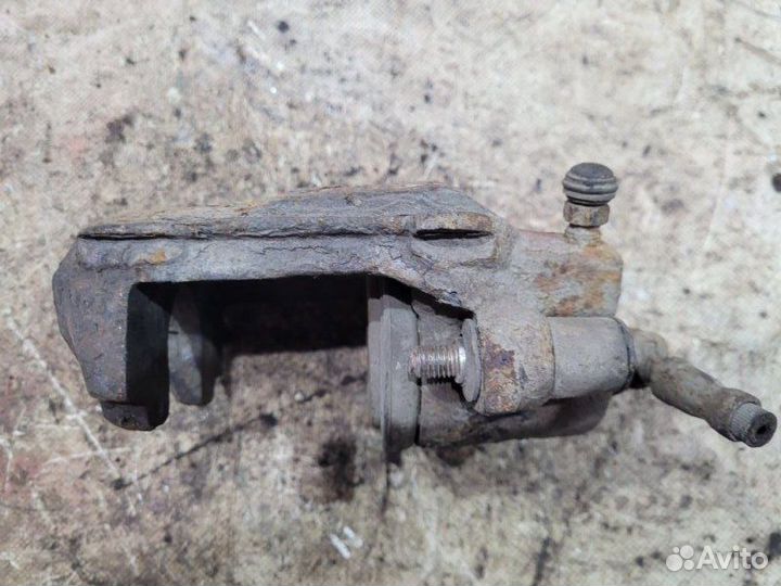 Суппорт передний левый Volkswagen Golf 5K1 cgga