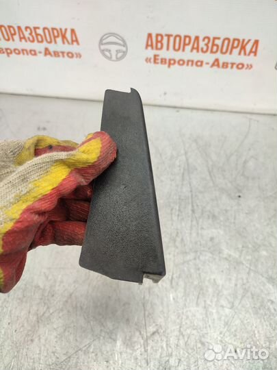 Накладка крыла правая передняя Ford Fusion