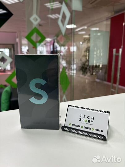 Samsung Galaxy S22, 8/128 ГБ