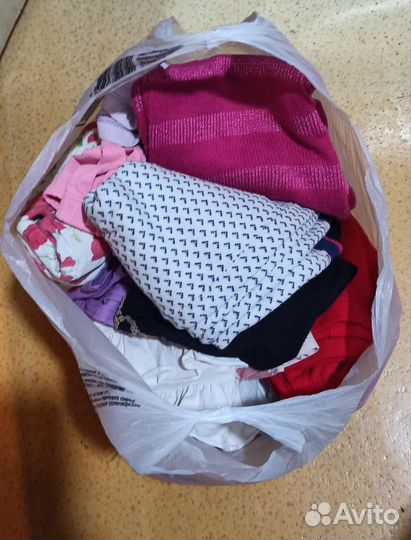 Пакет одежды на девочку 3-4 года