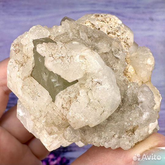 Датолит, кварц