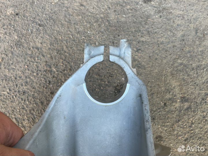 Опора поворотная левая mini F55 F56 F57