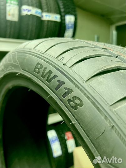 Bearway BW118 275/40 R21 и 315/35 R21 116H